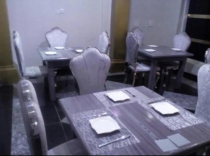 E-Suites Hotel, Абуджа Екстериор снимка