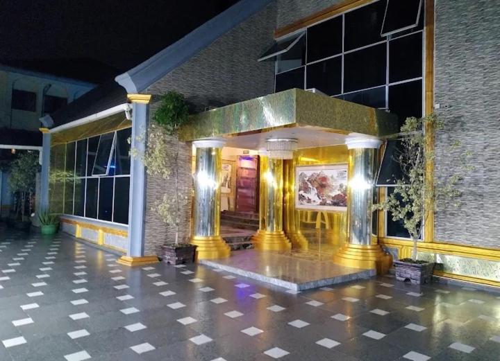 E-Suites Hotel, Абуджа Екстериор снимка