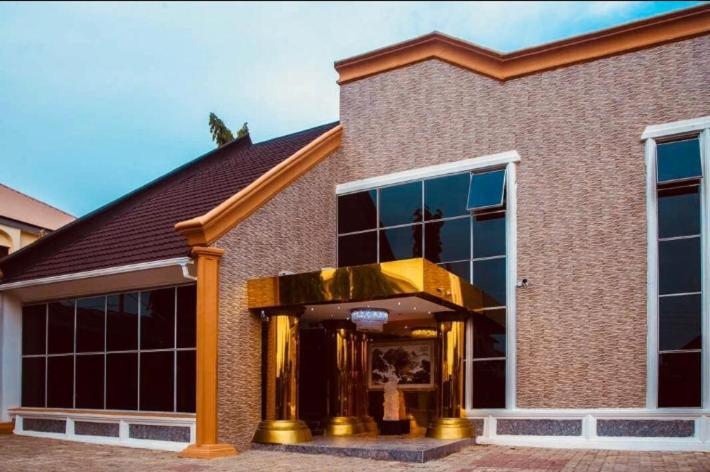 E-Suites Hotel, Абуджа Екстериор снимка