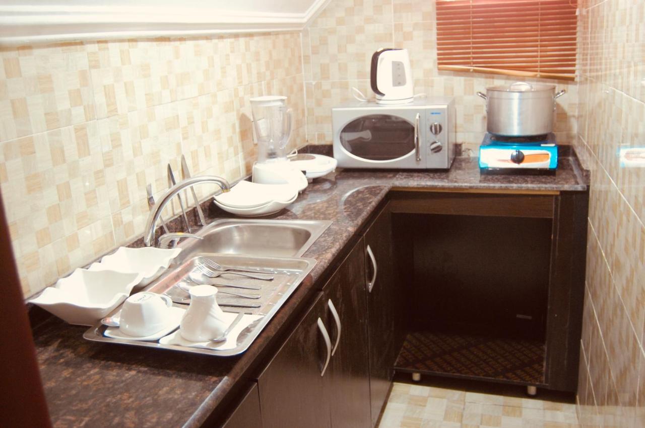 E-Suites Hotel, Абуджа Екстериор снимка