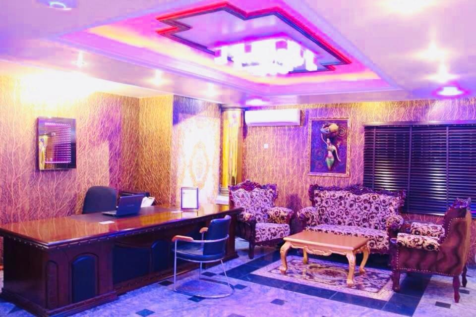 E-Suites Hotel, Абуджа Екстериор снимка