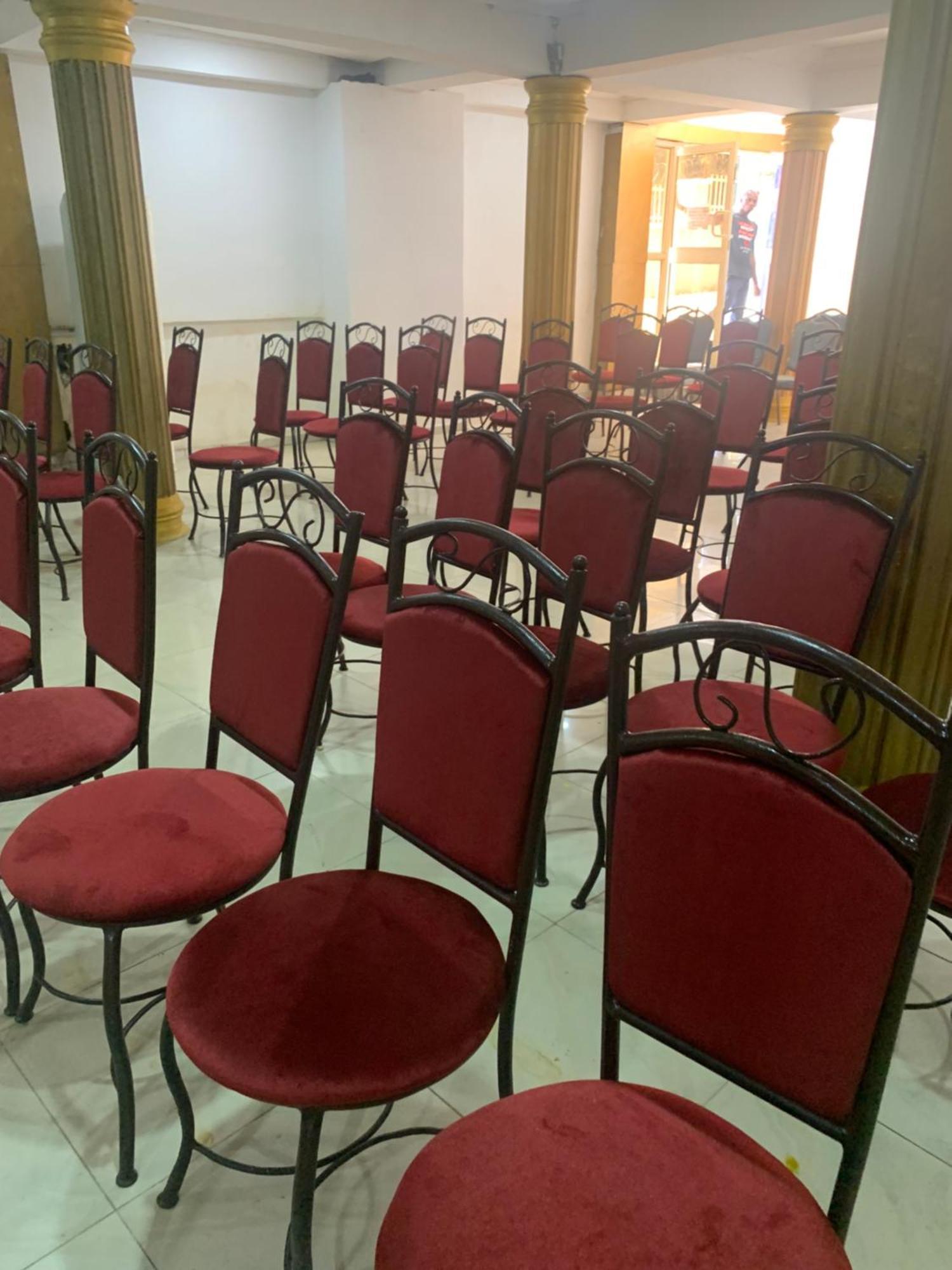 E-Suites Hotel, Абуджа Екстериор снимка