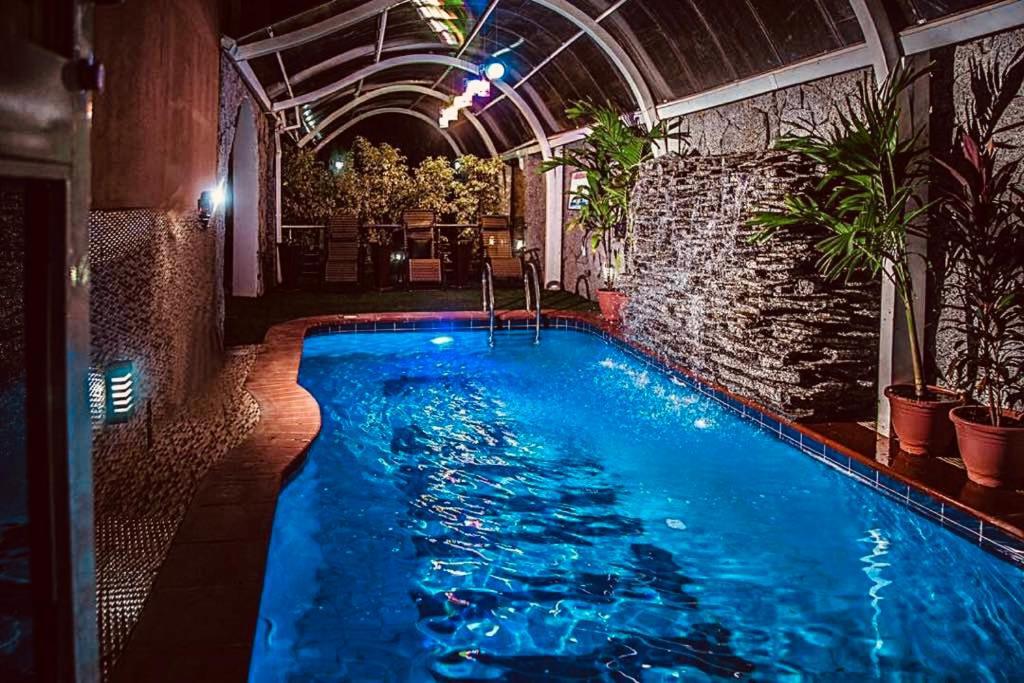 E-Suites Hotel, Абуджа Екстериор снимка